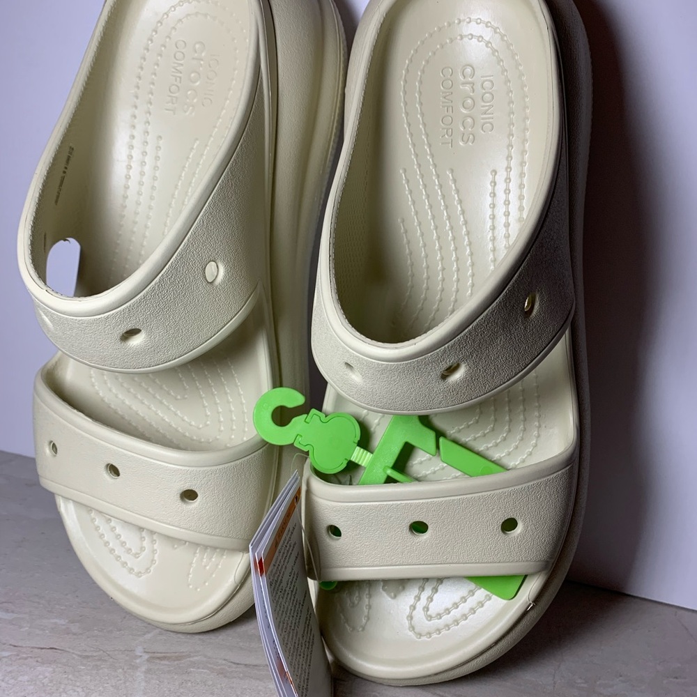Crocs Crush most comfortable Crocs ever! Creamcolor Men sz 9/Women 11 New w tag